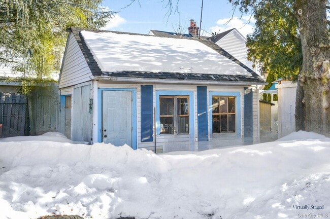 Building Photo - 156 Madison St