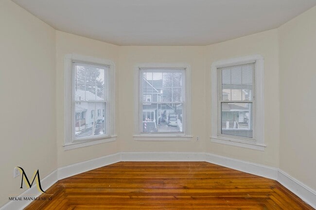 Building Photo - 54-56 Clantoy Street