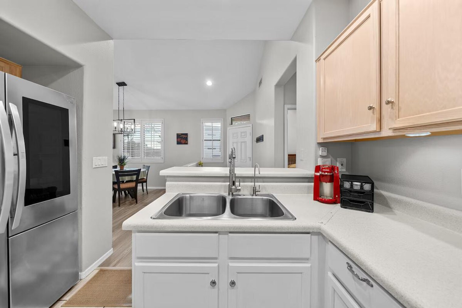 Building Photo - 3422 E University Dr