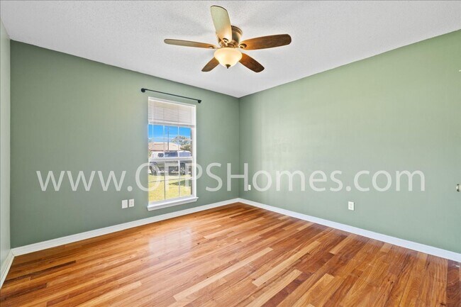 Building Photo - 4 Bedroom Home in Antioch Estates