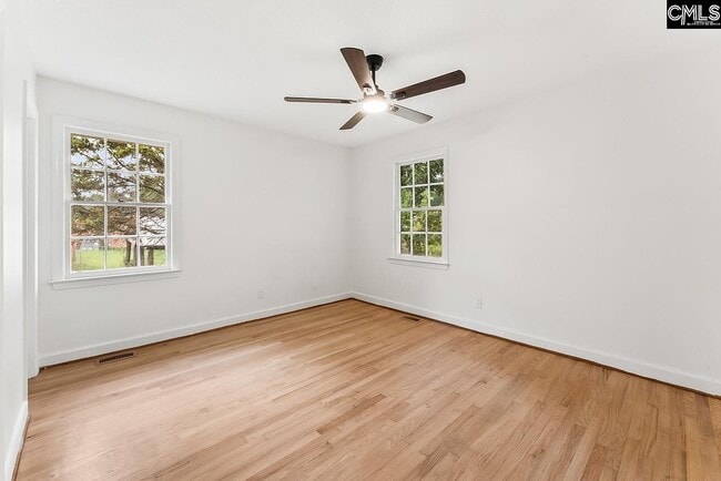 Building Photo - 7416 Parkview Dr