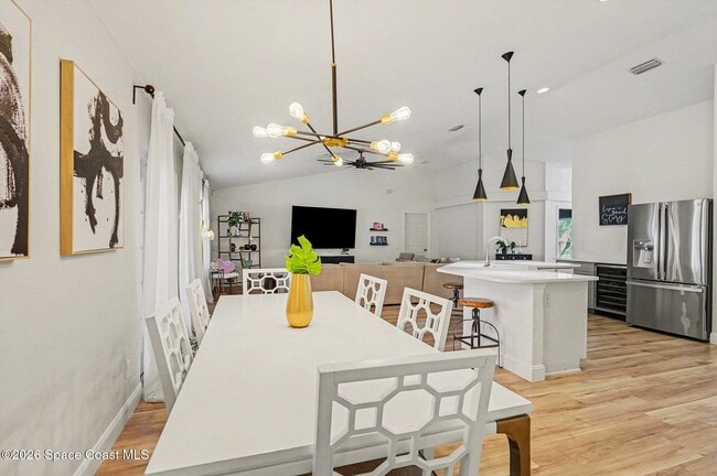 Building Photo - 4166 San Ysidro Way