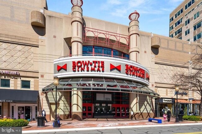 Building Photo - 12000 Market St