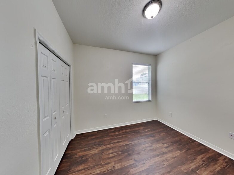 Building Photo - 6019 Blue Sage Dr