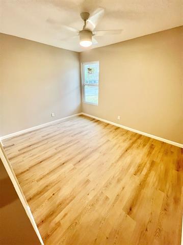 Building Photo - 2107 Hedgerow St