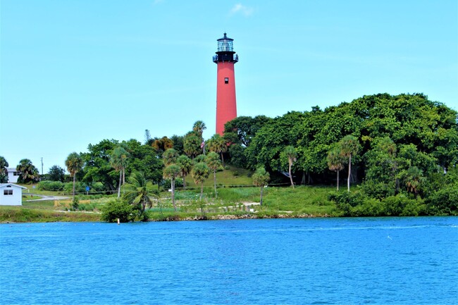 Jupiter Lighthouse - 206 Brackenwood Ter