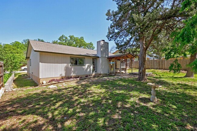 Building Photo - 2304 Silver Spur Dr