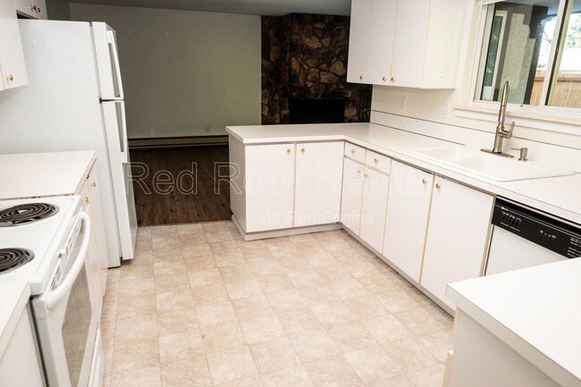 Building Photo - 7721 23rd St W