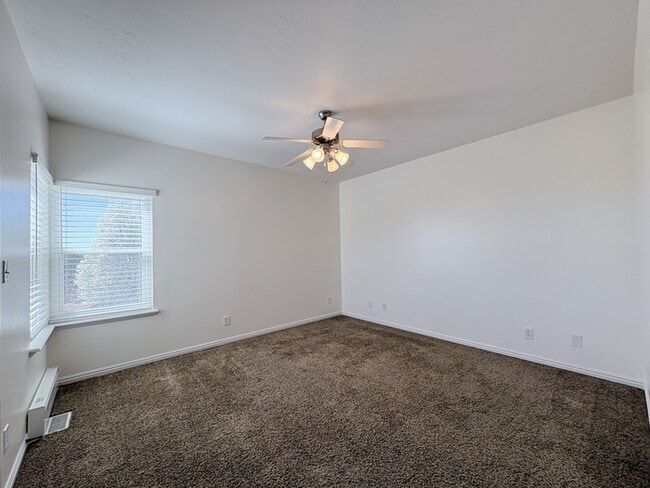 Building Photo - Peppercorn