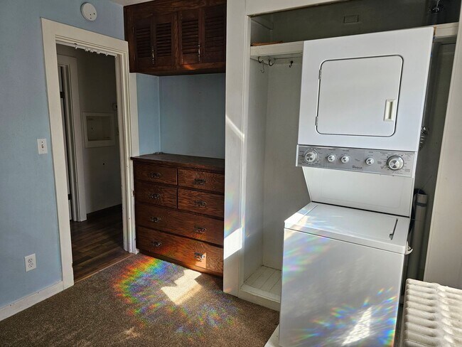 Building Photo - Triplex Main