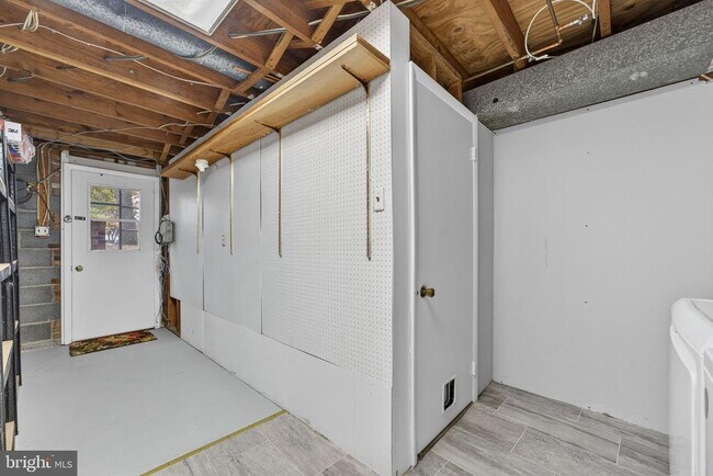 Building Photo - 13719 McGill Dr