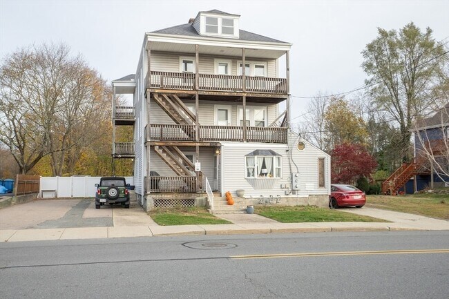 Building Photo - 643 Rathbun St