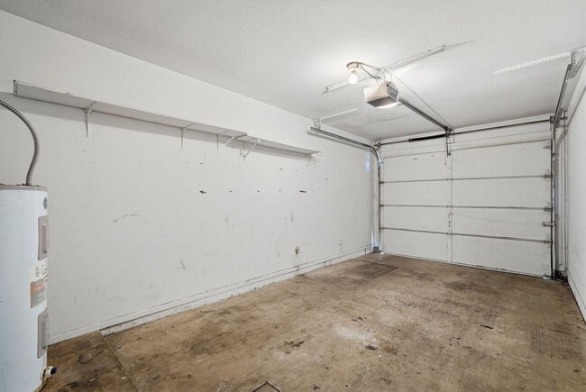 Building Photo - 2020 W Union Hills Dr