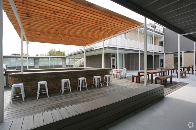 Building Photo - JP II Commons | University Student Suites