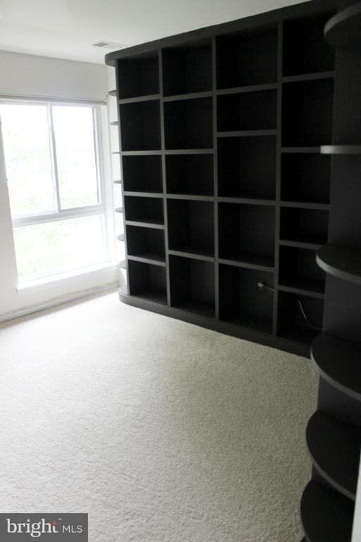 Building Photo - 561 Florida Ave