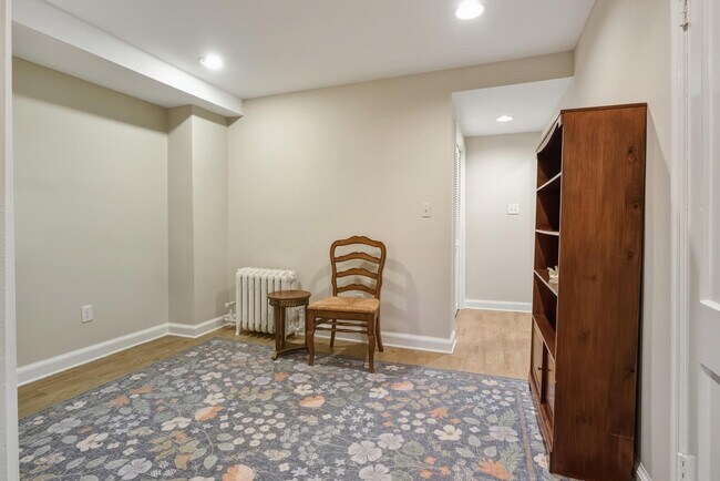 Building Photo - 2619 Woodley Pl NW