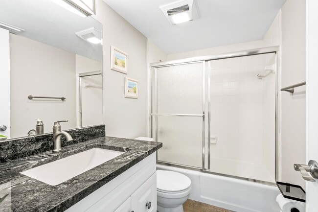 Building Photo - Oceanview 2 BR 2 BA in Vero Beach Turnkey Monthly Rental