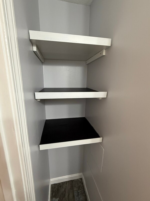 Building Photo - 105 Elmwood Dr