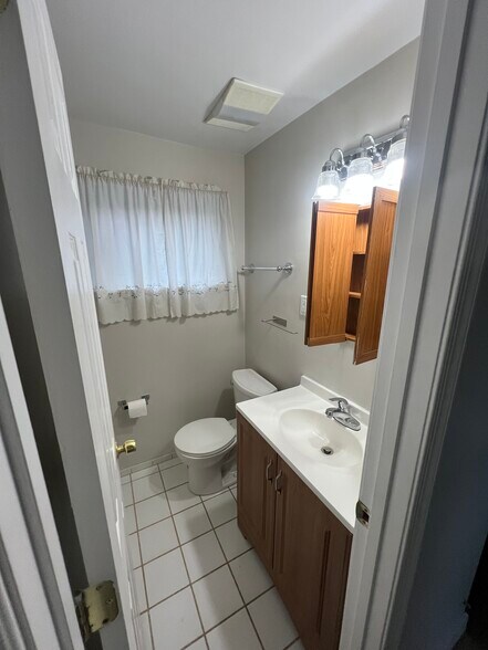 Building Photo - 3308 Kayson St
