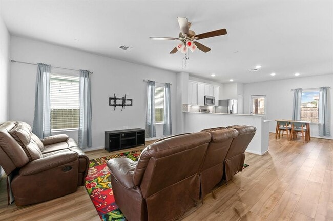 Building Photo - 216 Blue Hibiscus Dr
