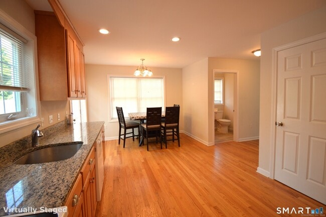 Building Photo - 173 Saybrook Rd