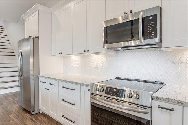 Building Photo - 1408 E Curtis St