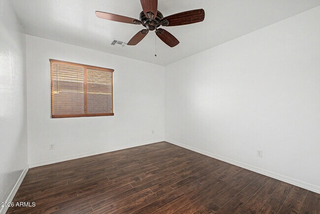 Building Photo - 25537 W Forest Grove Ave