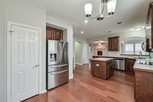 Building Photo - 4310 Mulligan Ave