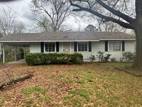 Building Photo - 1734 Dixie Dr