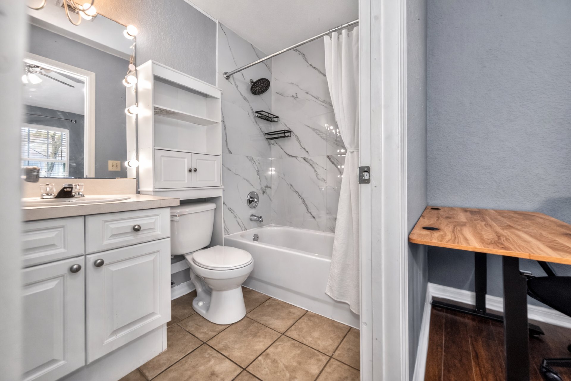 Building Photo - 4204 Plantation Cove Dr