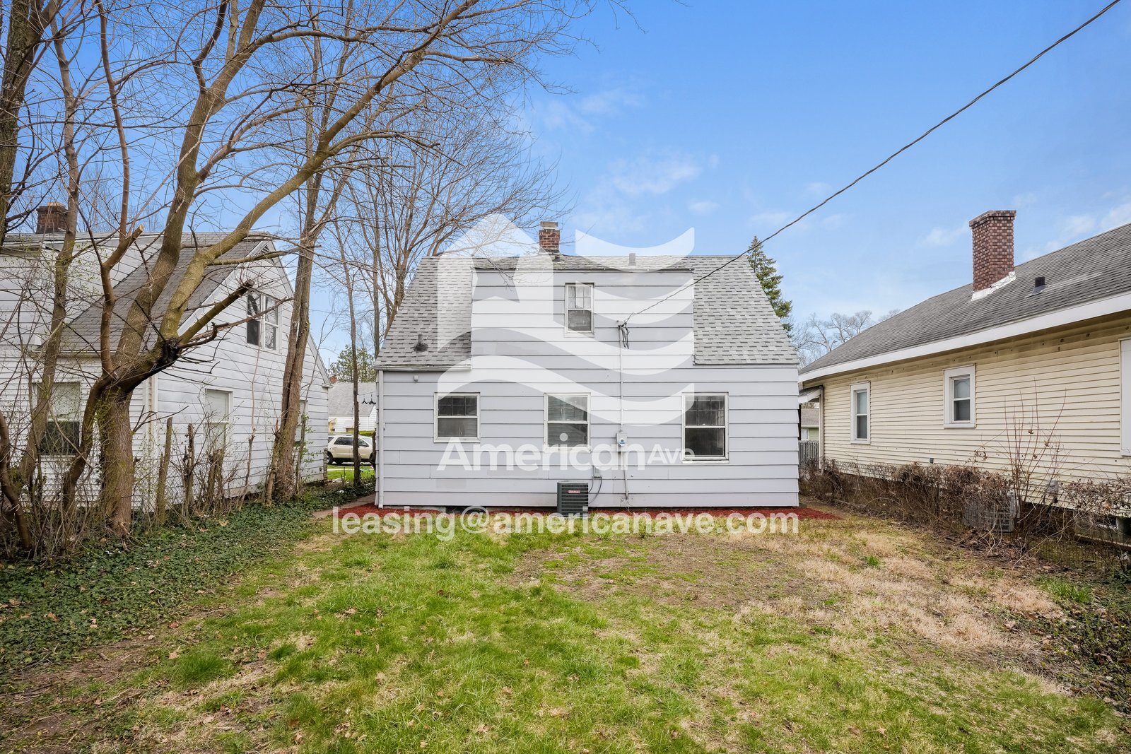 Building Photo - 1325 N Meade St