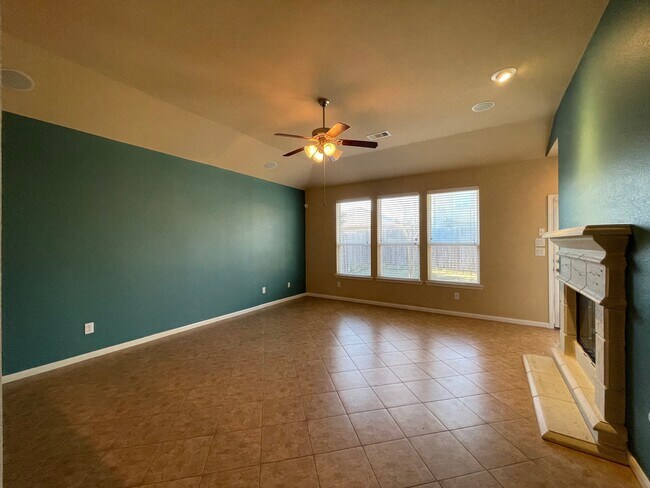Building Photo - 21554 Hawkspur Ridge St