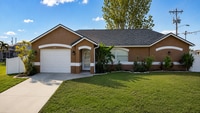 Building Photo - 1602 SW 16th Ct