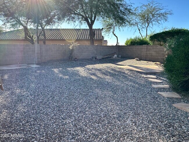 Building Photo - 8076 S Spur Trail Ct