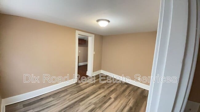 Building Photo - 1104 Fourteenth Avenue