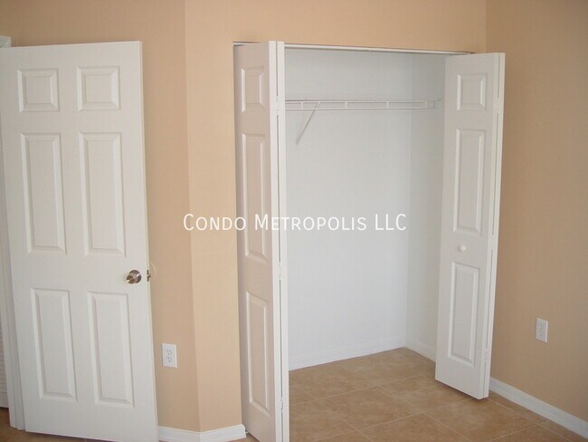 Building Photo - 10855 Windsor Walk Dr