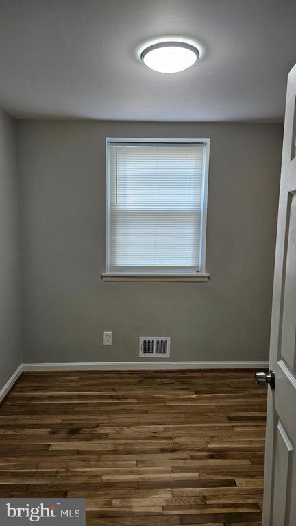 Building Photo - 2015 Dineen Dr