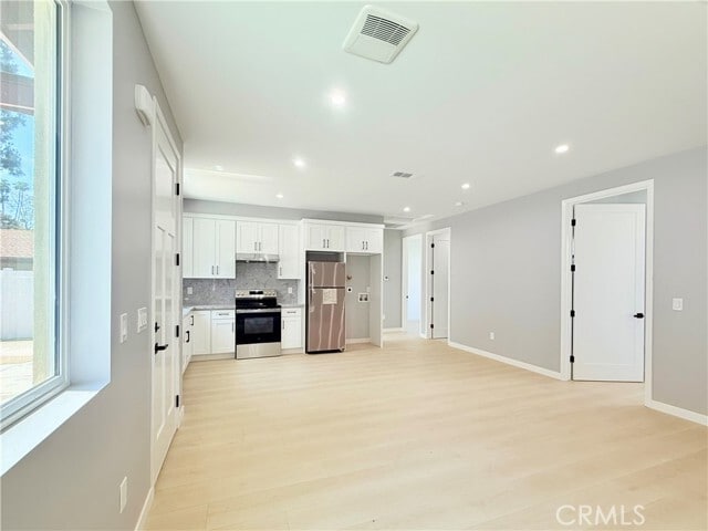 Building Photo - 15819 Del Prado Dr