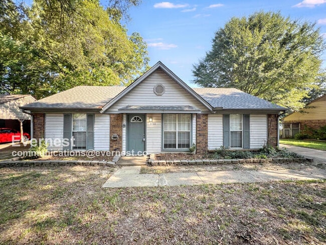 Primary Photo - 3760 Heathcliff Dr