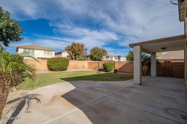 Building Photo - 18272 W Bridger St