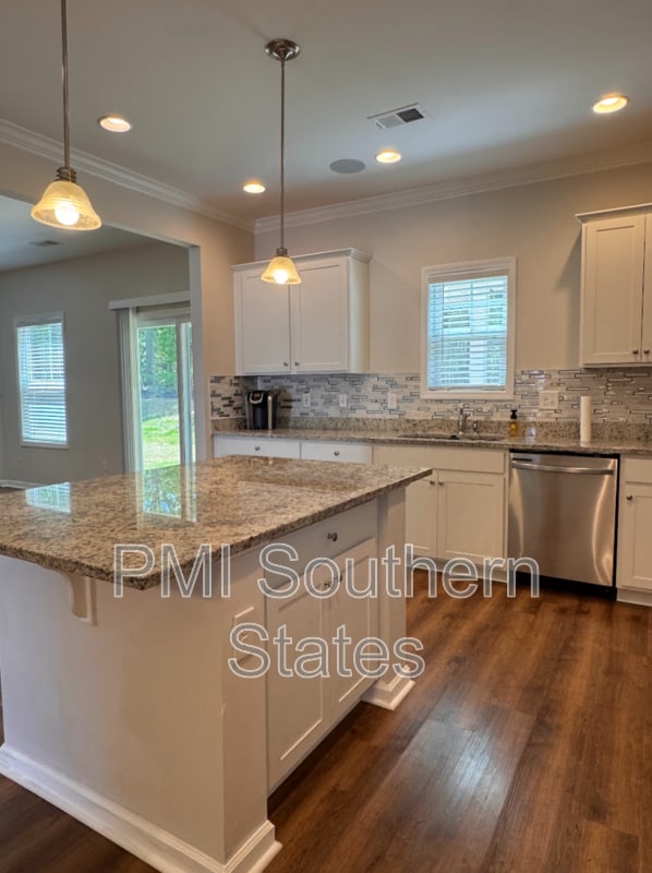 Building Photo - 320 Alameda Ln