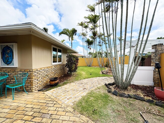 Building Photo - Dog Friendly Kailua Pool House with A/C