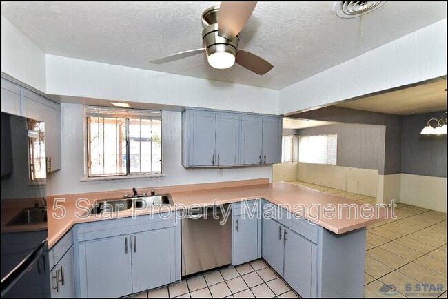 Building Photo - 5613 Creston Ave