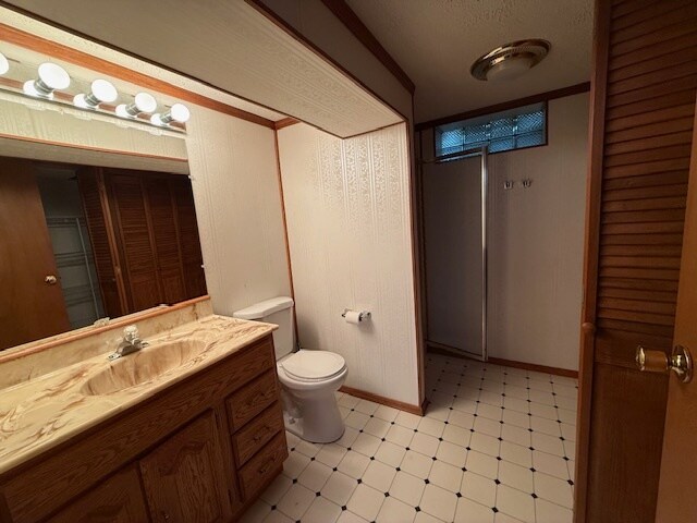 Building Photo - 465 Calverton Pl