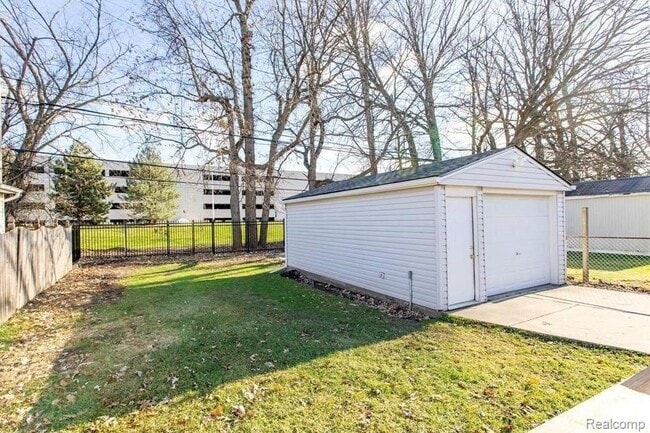 Building Photo - 3320 Harvard Rd