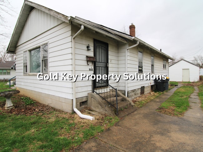 Building Photo - Large 2 BR 1 BA House with Family Room, Basement, Garage, and Separate Storage Building (SECTION ...