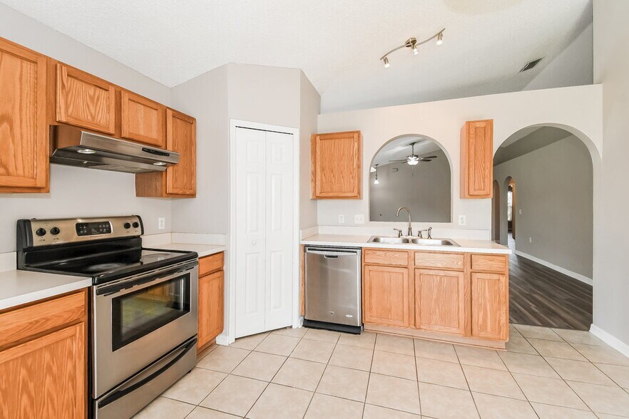 Building Photo - 3608 Alec Dr