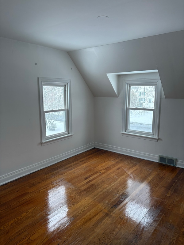 Building Photo - 23 Victor St