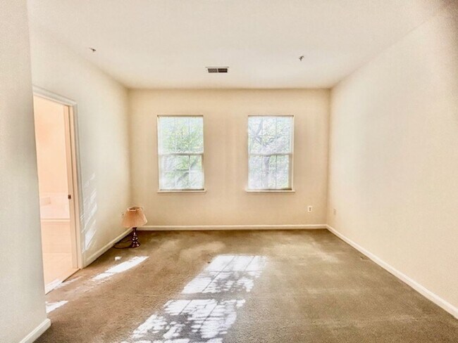 Building Photo - 13027 Middlebrook Road