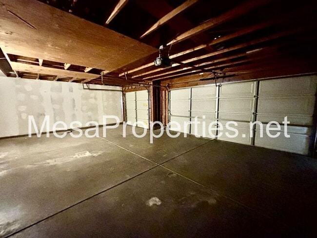 Building Photo - 14350 Jackrabbit Ln